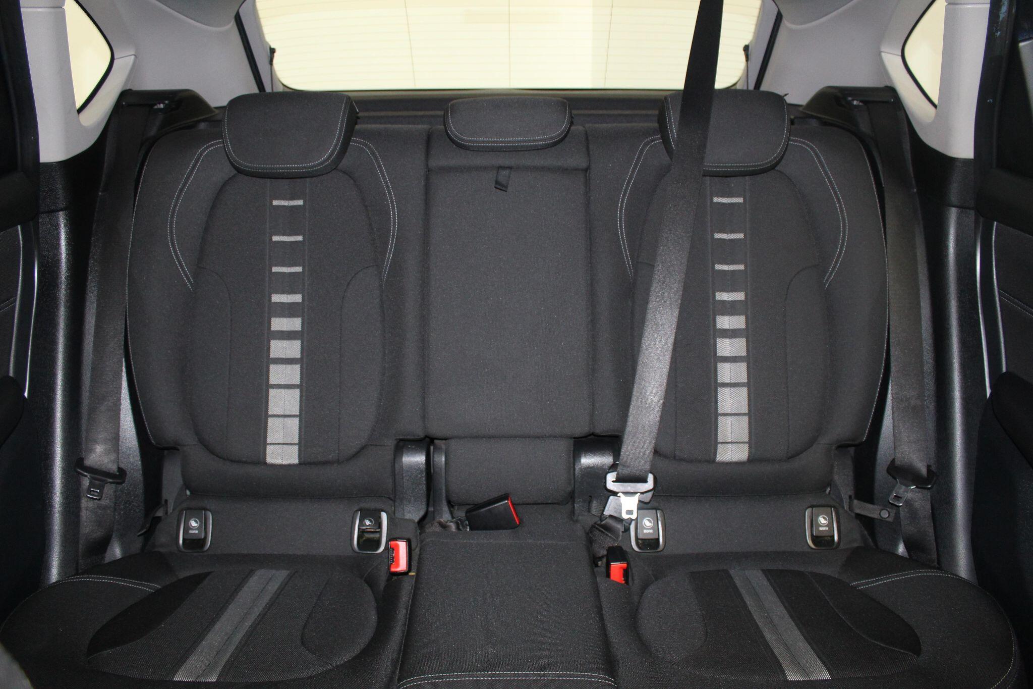 BMW 2 Series view 50
