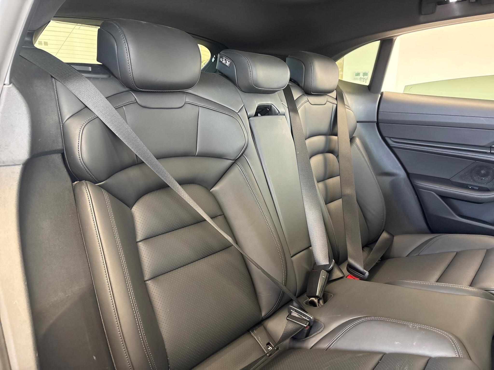 Porsche Taycan view 29