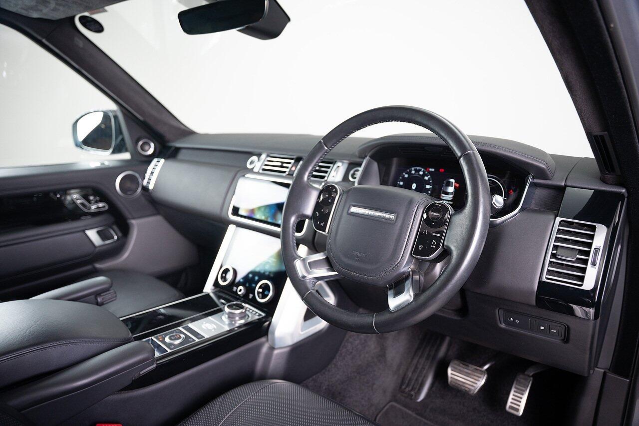 Land Rover Range Rover view 4
