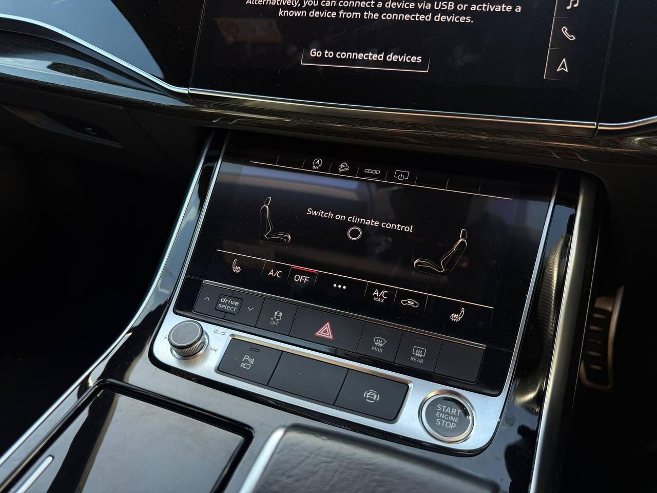 Audi Q7 view 40