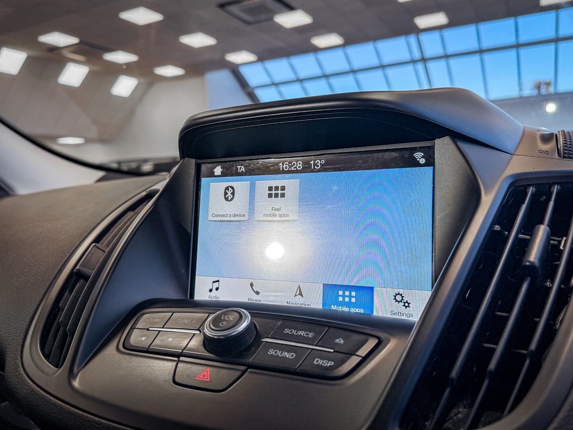 Ford Kuga view 25