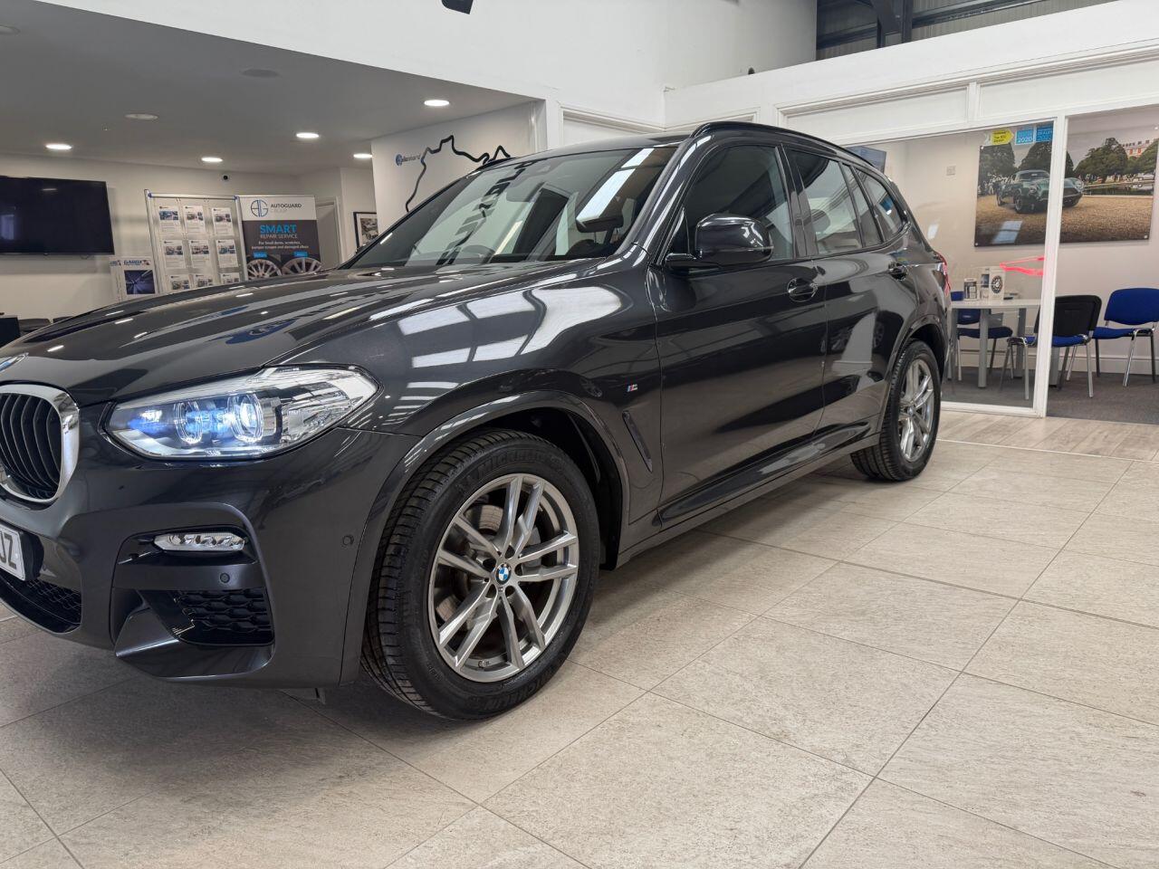 BMW X3 view 9