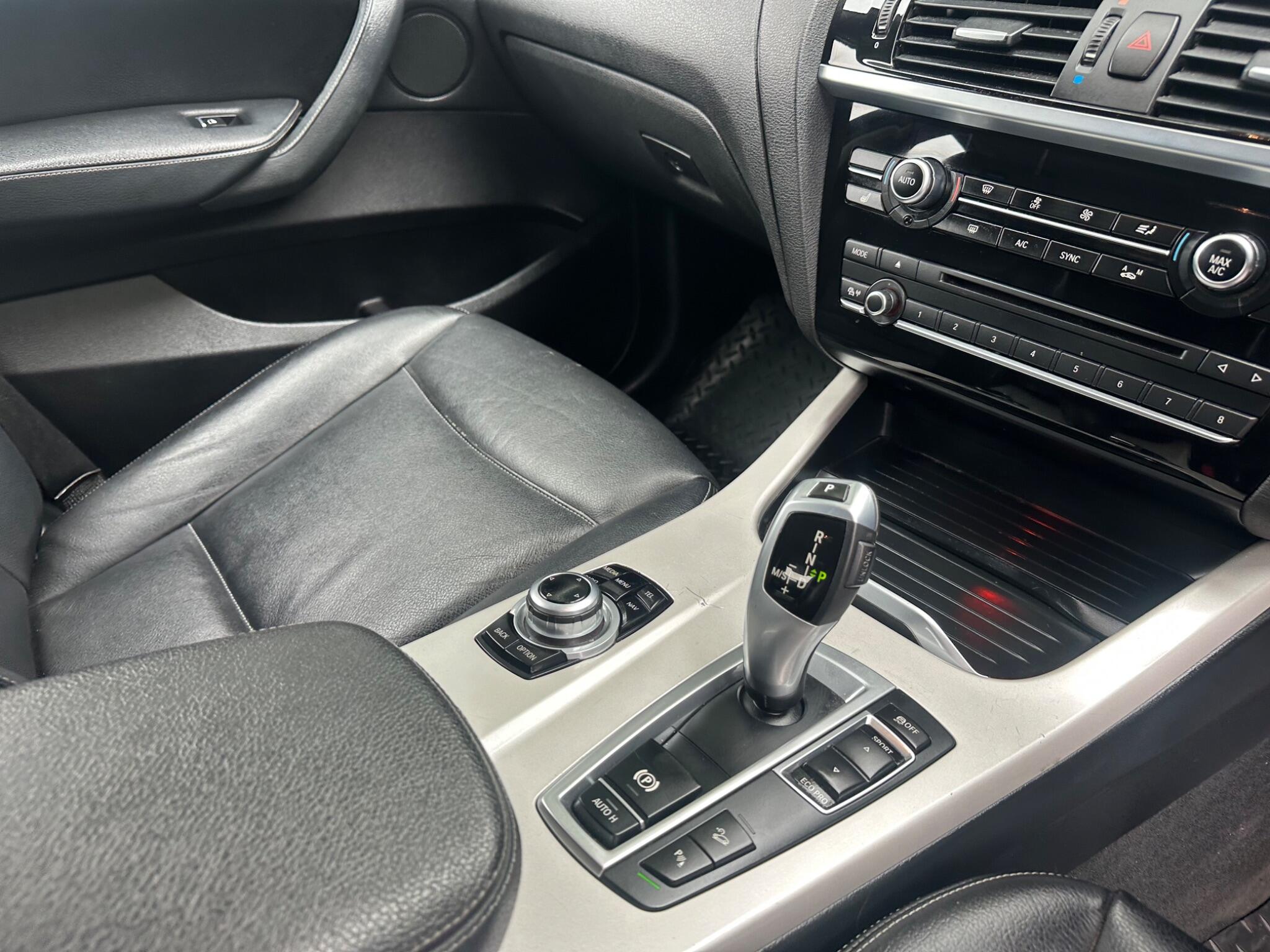 BMW X4 view 14