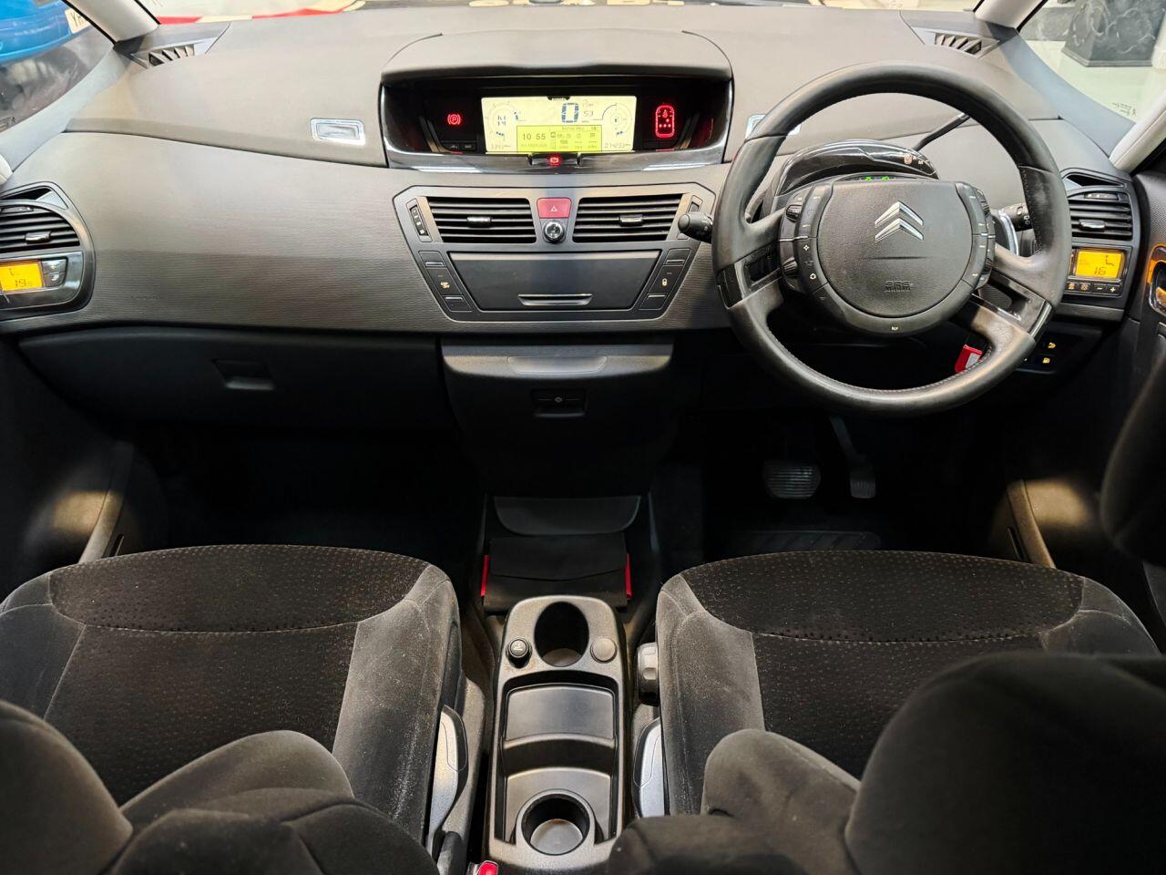 Citroen Grand C4 Picasso view 2