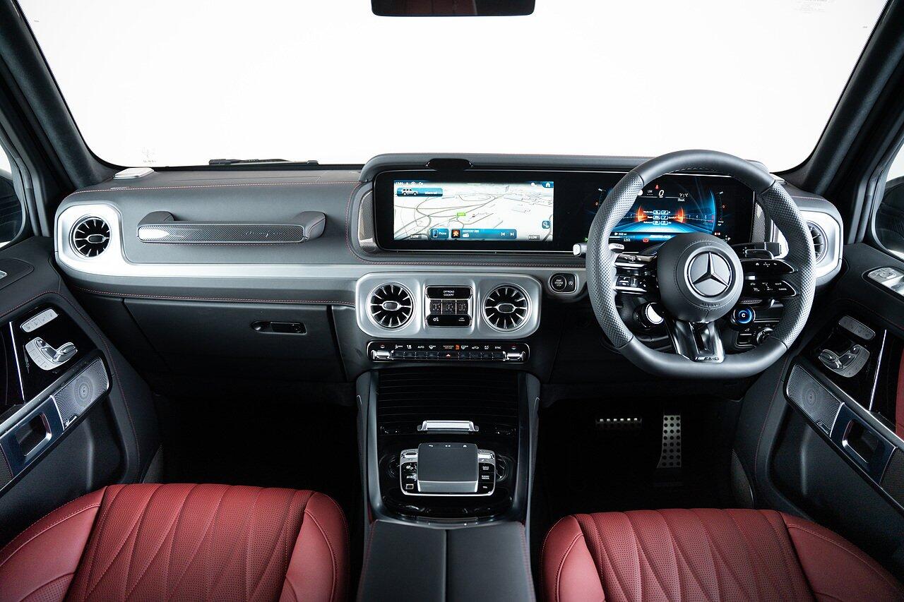 Mercedes-Benz G-Class view 4
