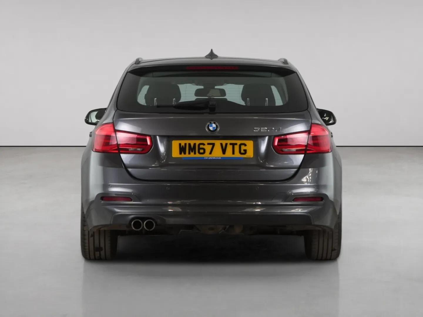 BMW 3 Series view 7