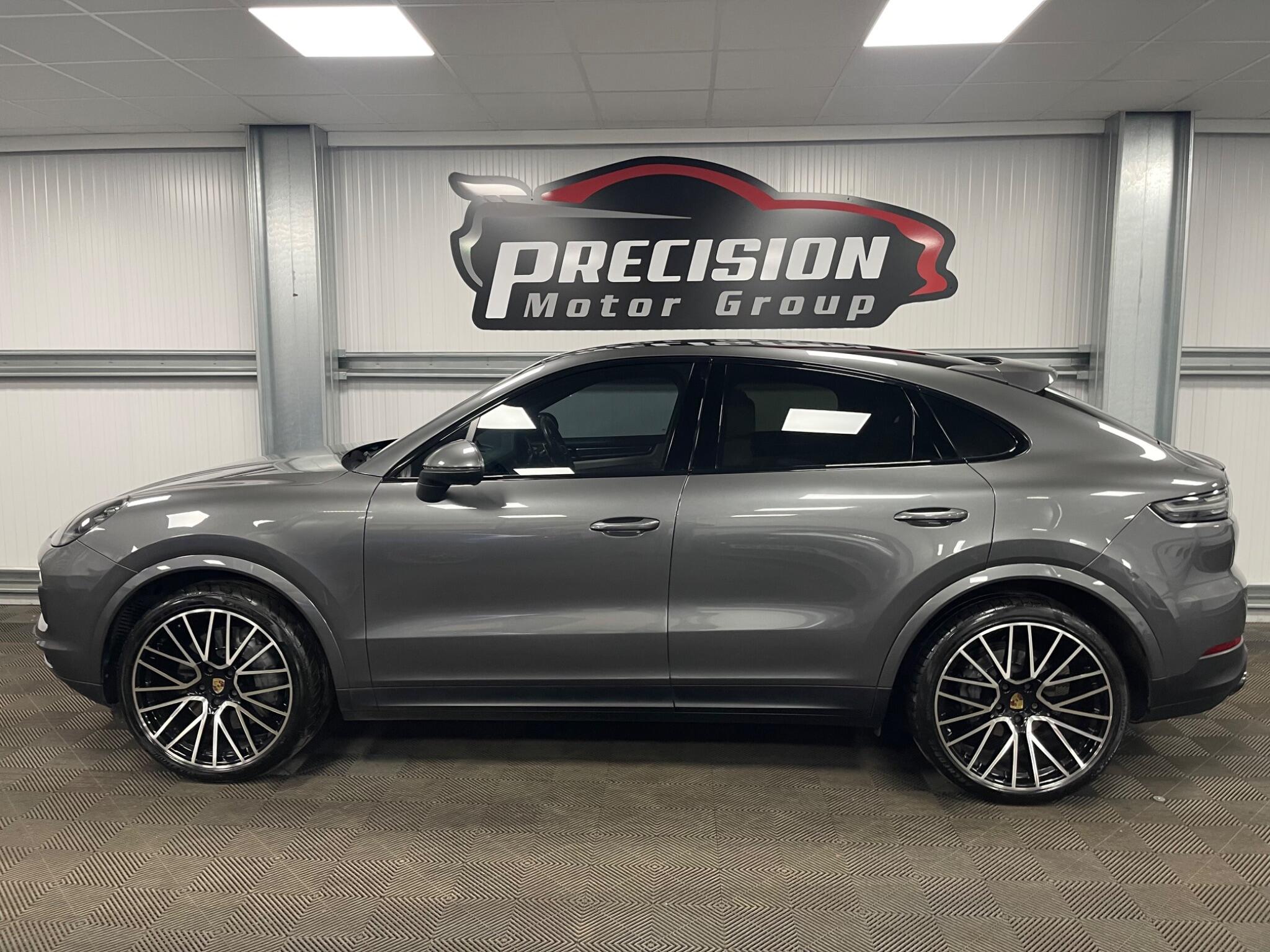 Porsche Cayenne view 14