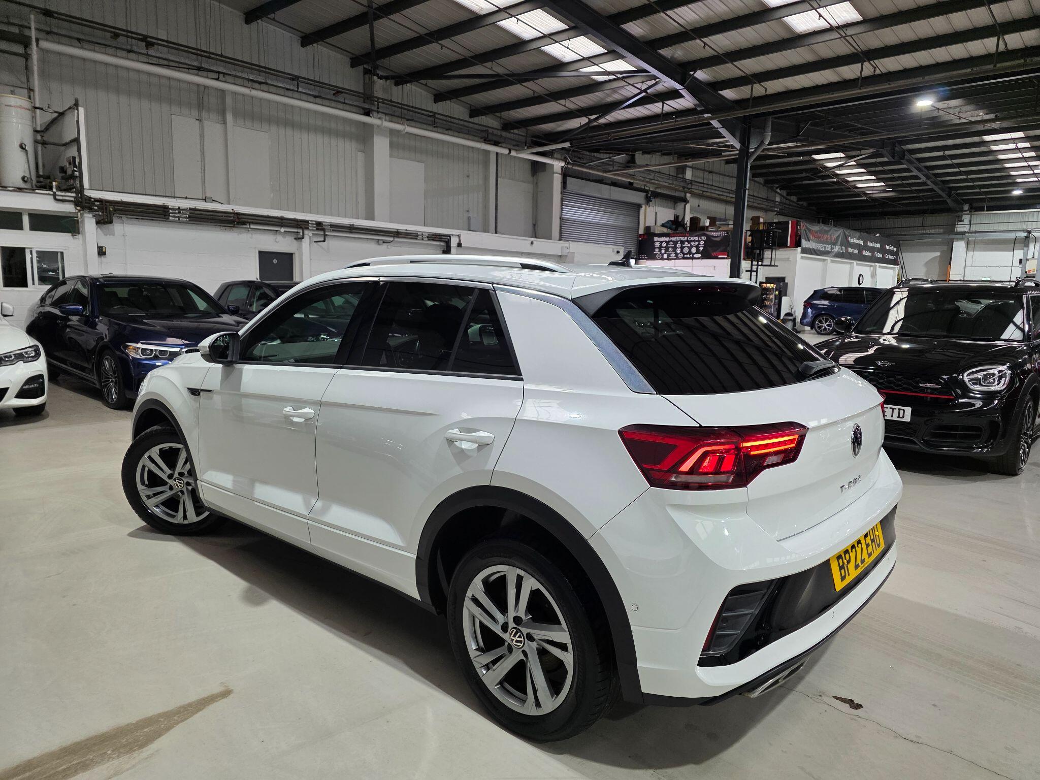 Volkswagen T-Roc view 26