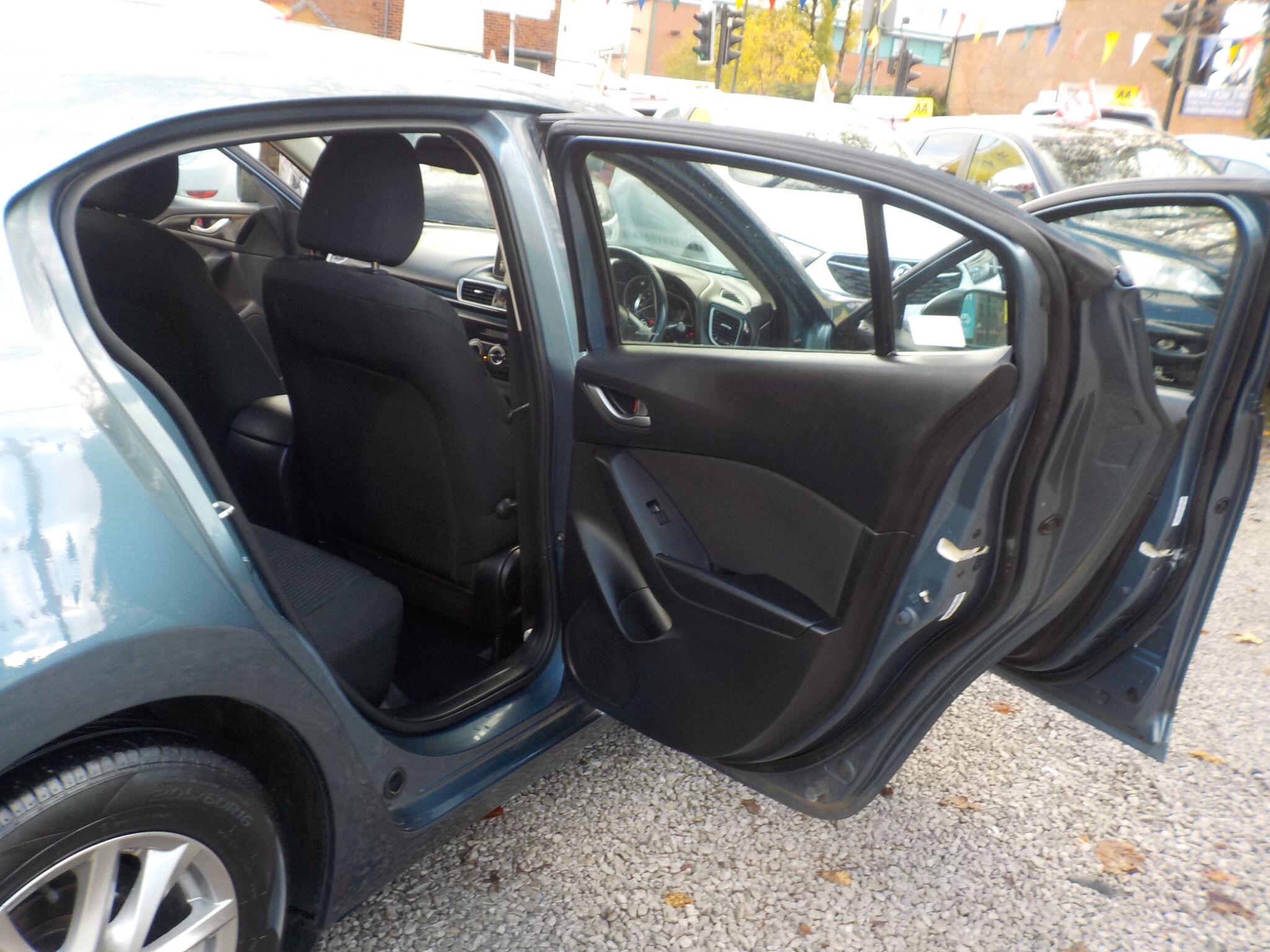 Mazda Mazda3 2.0 SKYACTIV-G SE Nav Euro 5 (s/s) 5dr