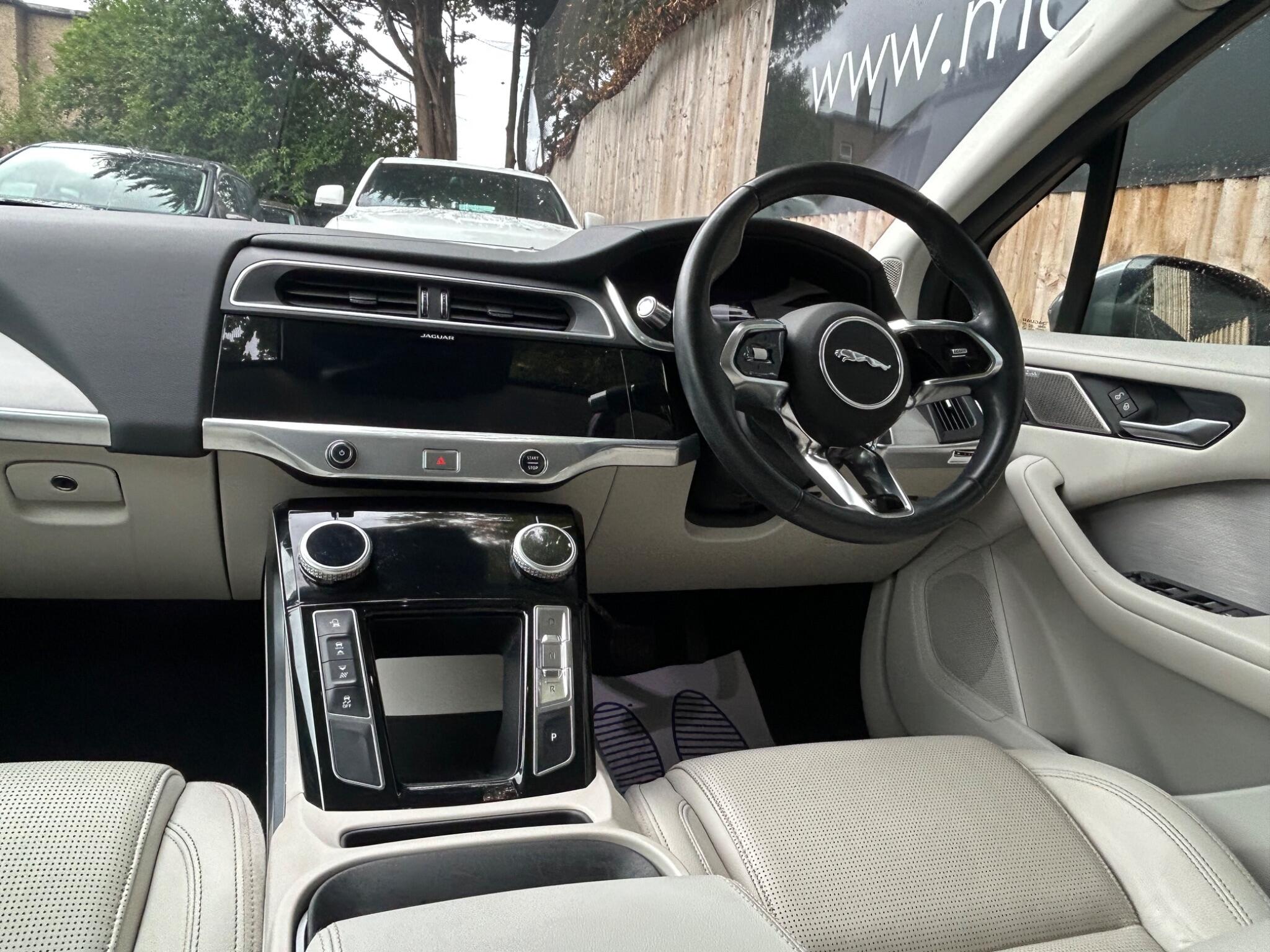 Jaguar I-Pace view 23