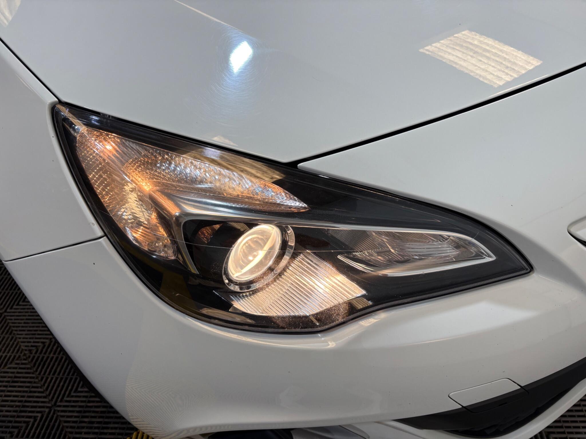 Vauxhall Astra GTC view 52