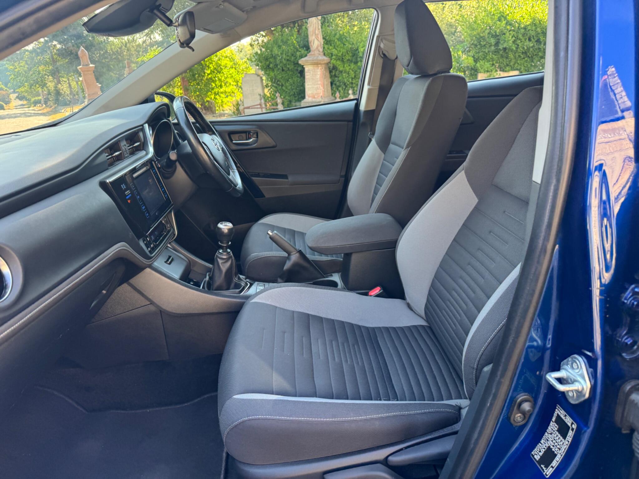 Toyota Auris view 55