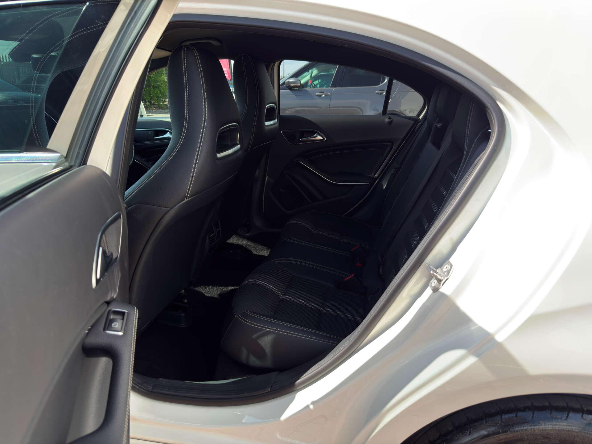 Mercedes-Benz A Class view 39