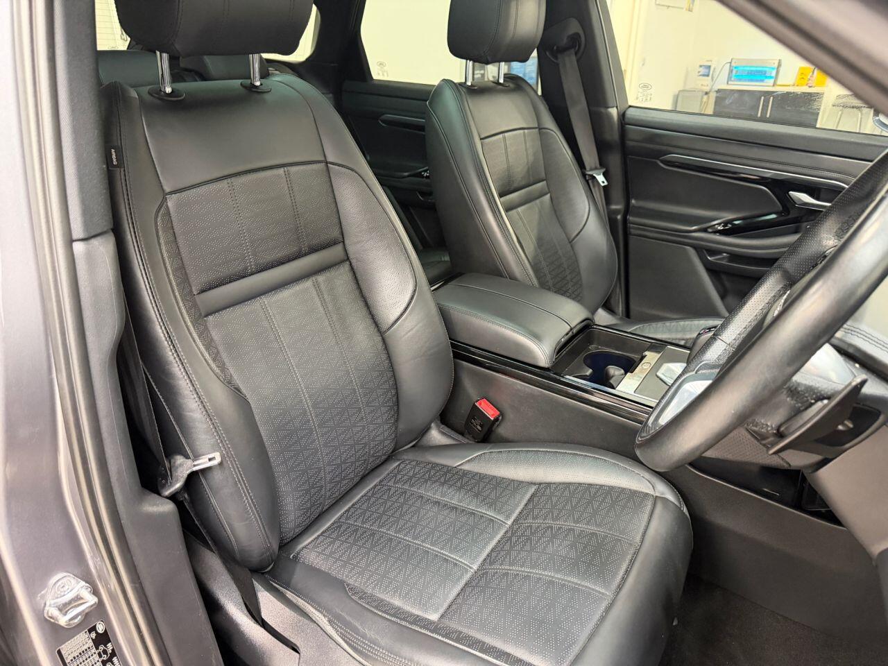 Land Rover Range Rover Evoque view 27