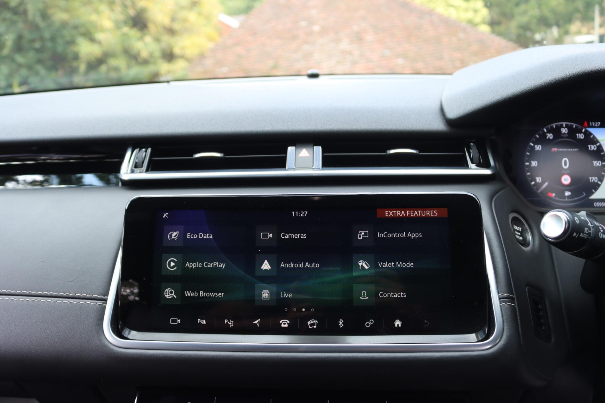 Land Rover Range Rover Velar view 75