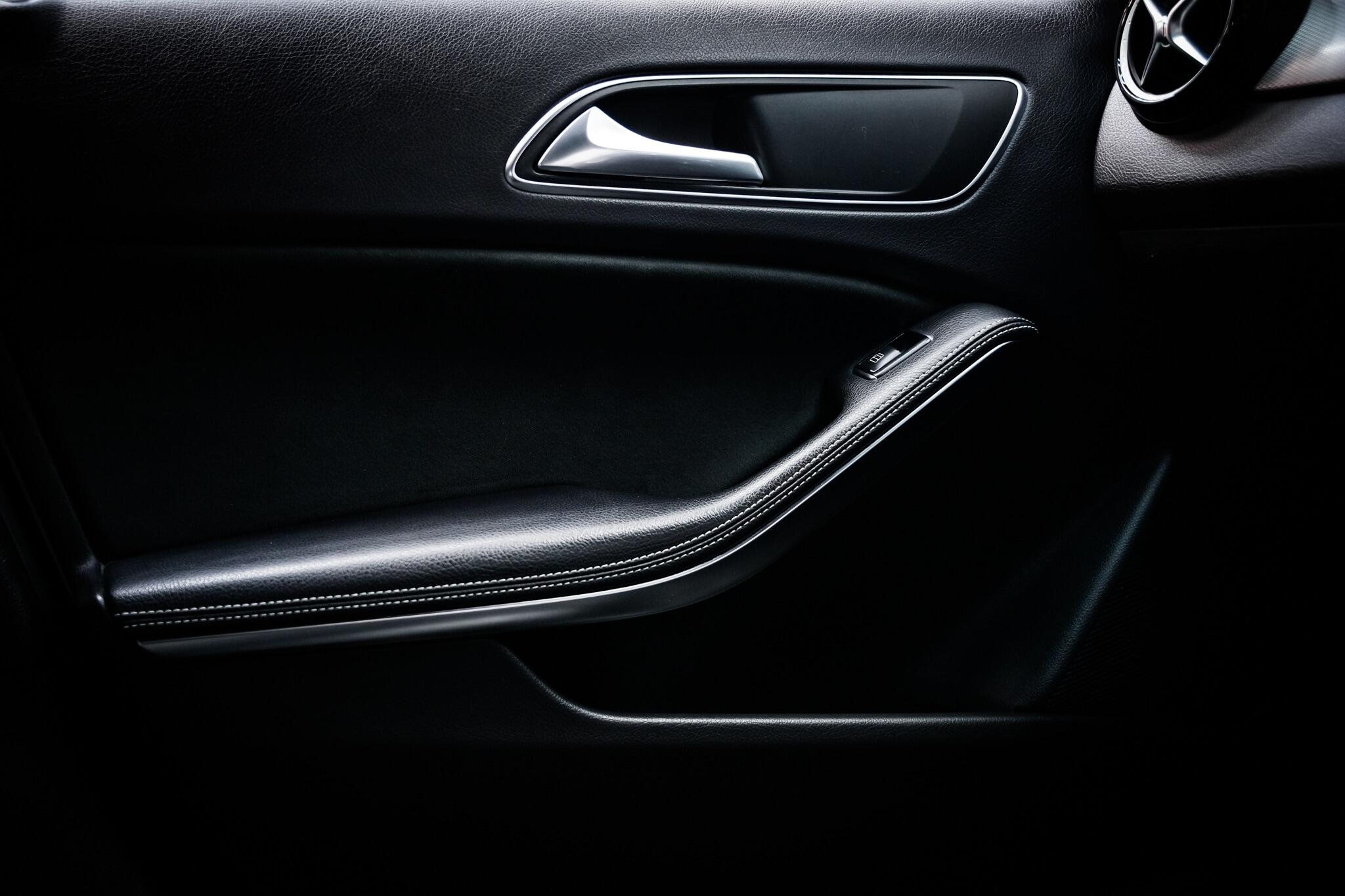 Mercedes-Benz Gla view 47