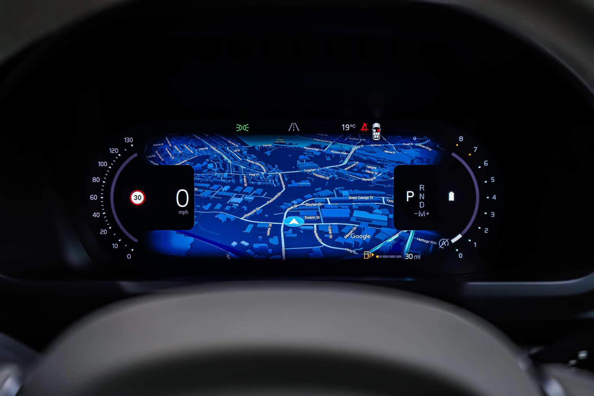 Volvo XC90 view 16