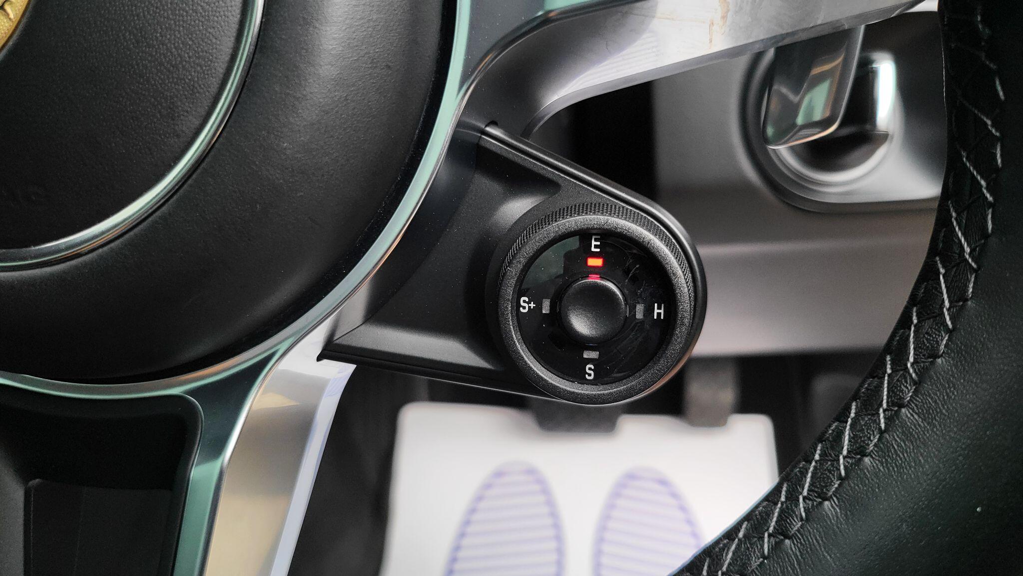 Porsche Cayenne view 18