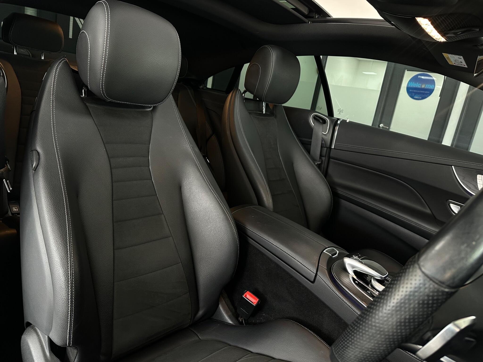Mercedes-Benz E Class view 22