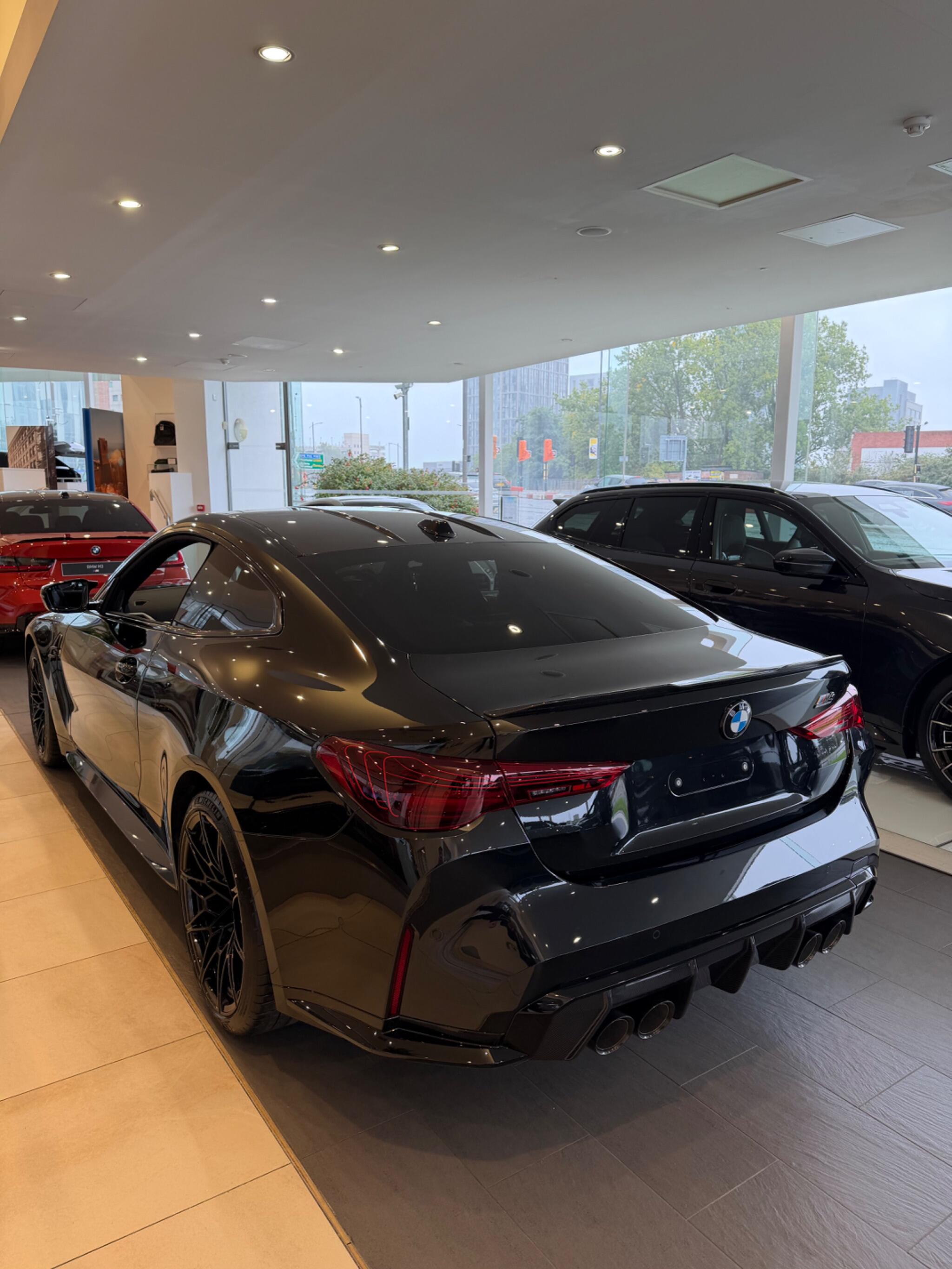 BMW M4 view 5