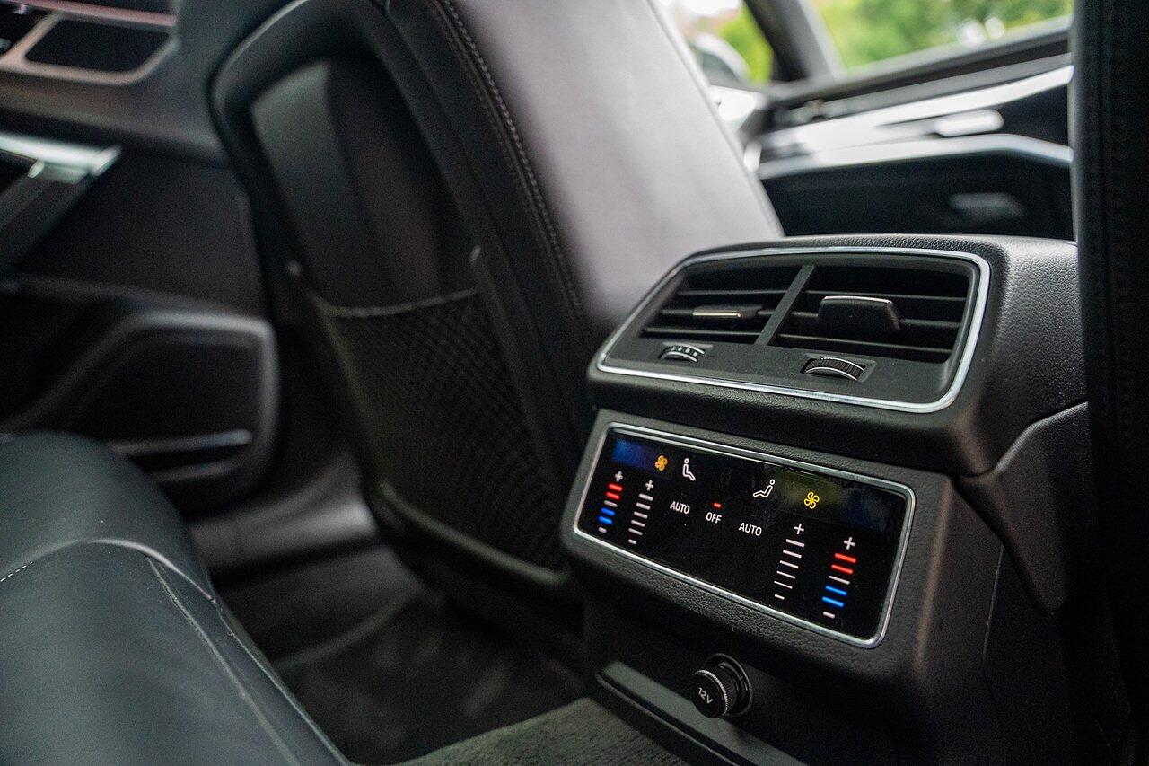 Audi RS6 view 68