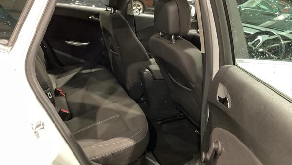 Vauxhall Astra view 10
