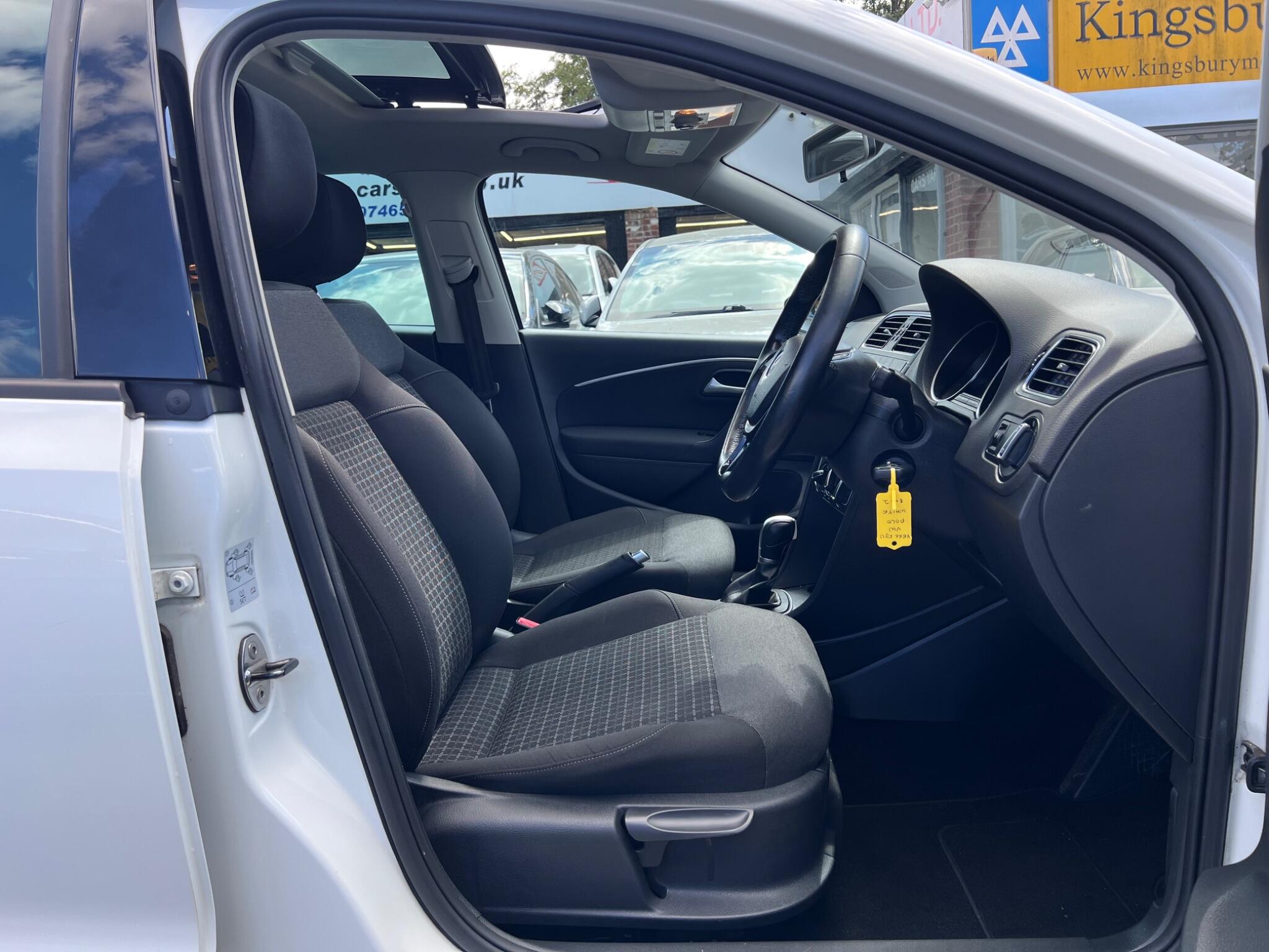 Volkswagen Polo view 18