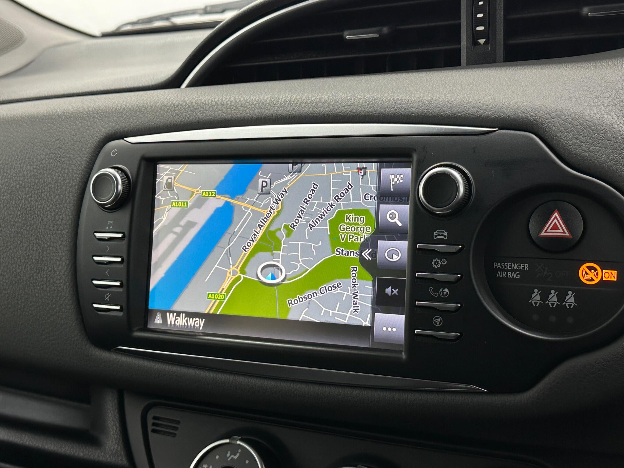Toyota Yaris view 21
