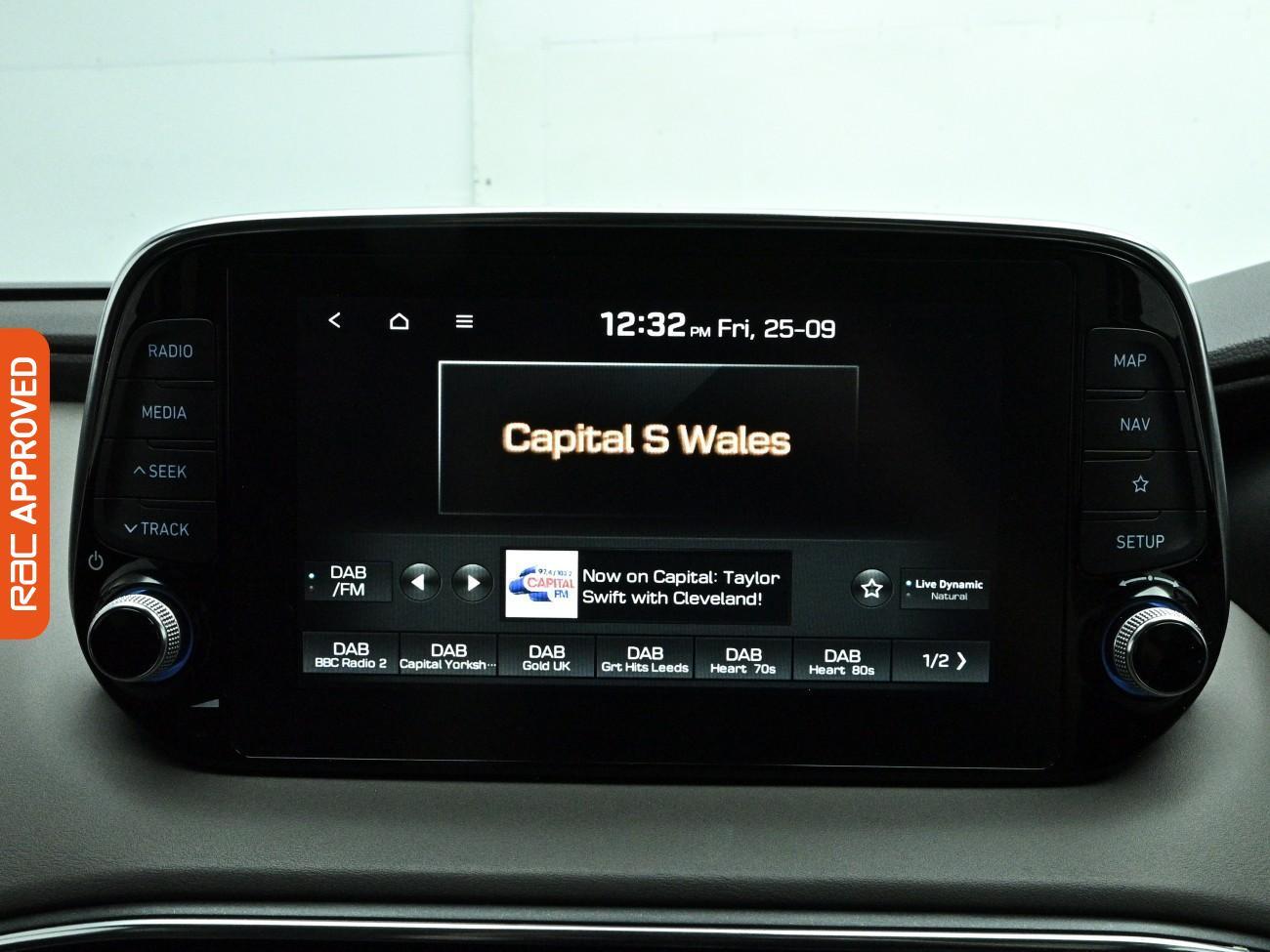 Hyundai Santa FE view 18