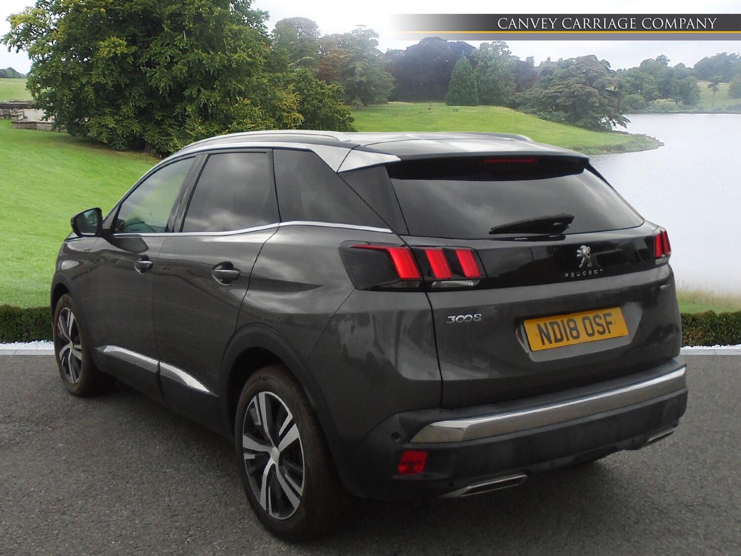 Peugeot 3008 view 3