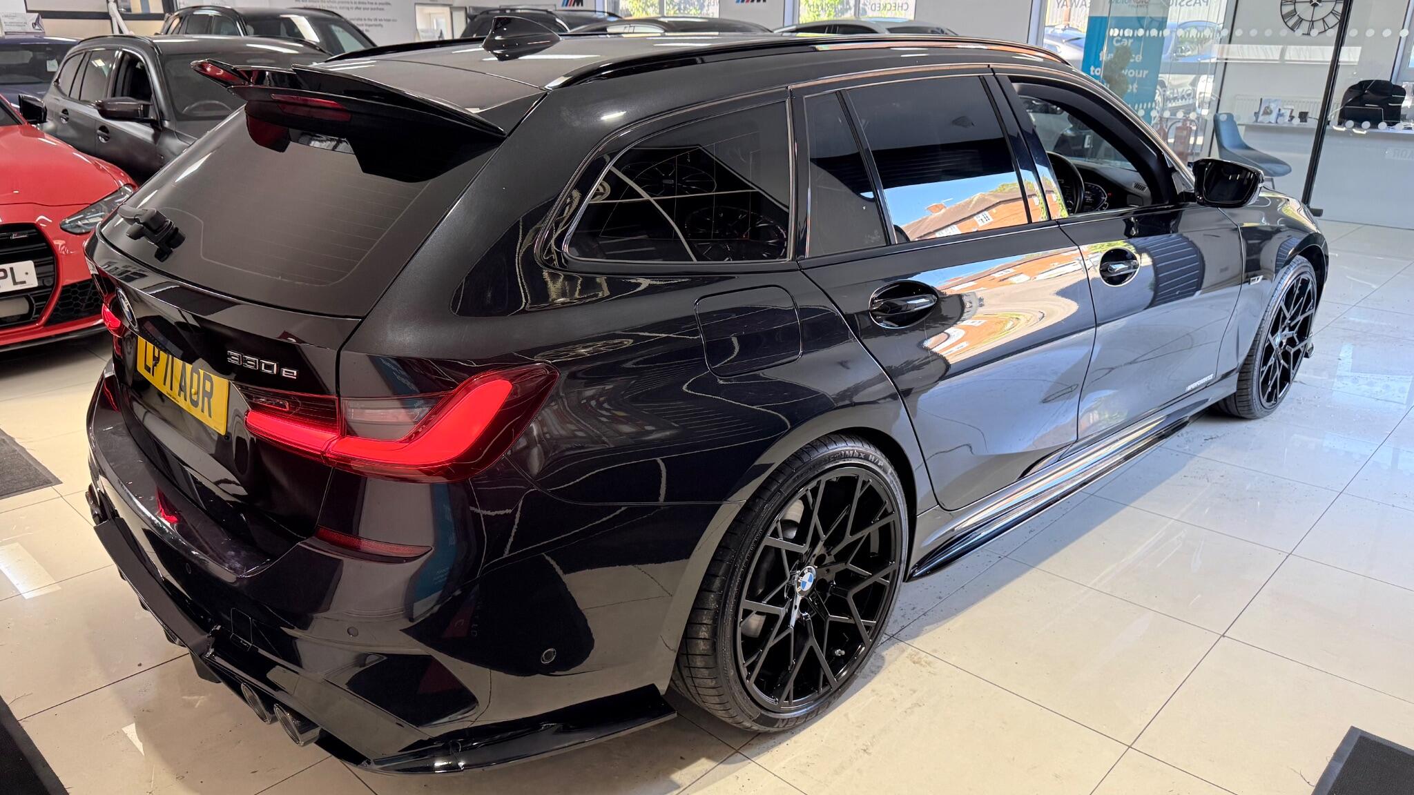 BMW 3 Series view 39