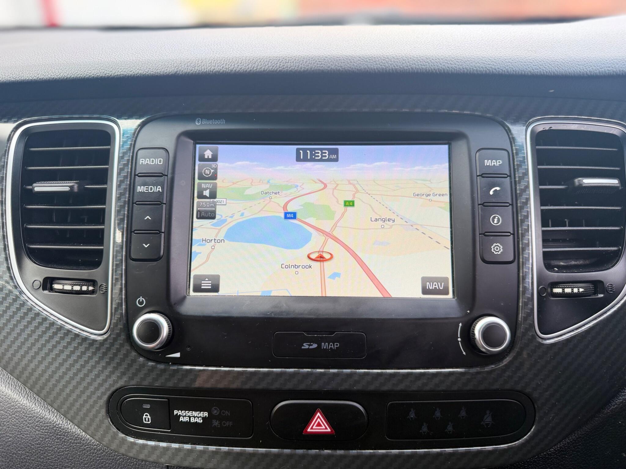 Kia Carens view 15