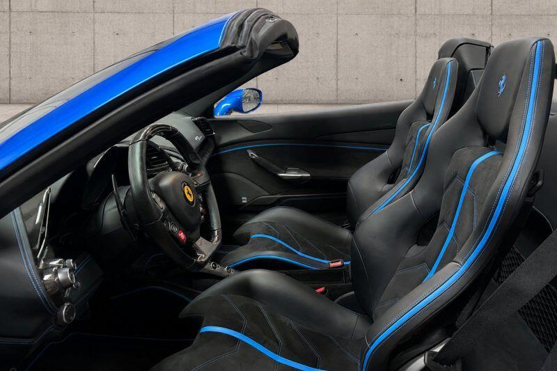 Ferrari 488 view 11