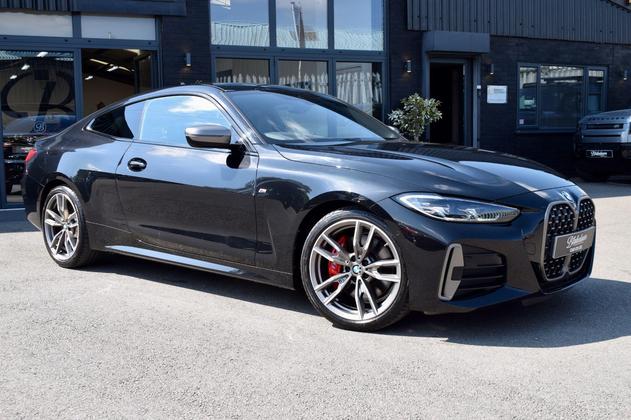 BMW 4 Series view 3