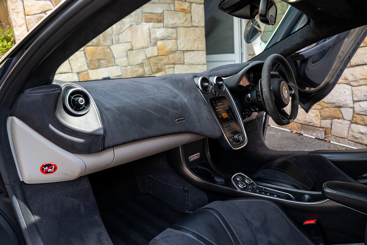 McLaren 570S view 78