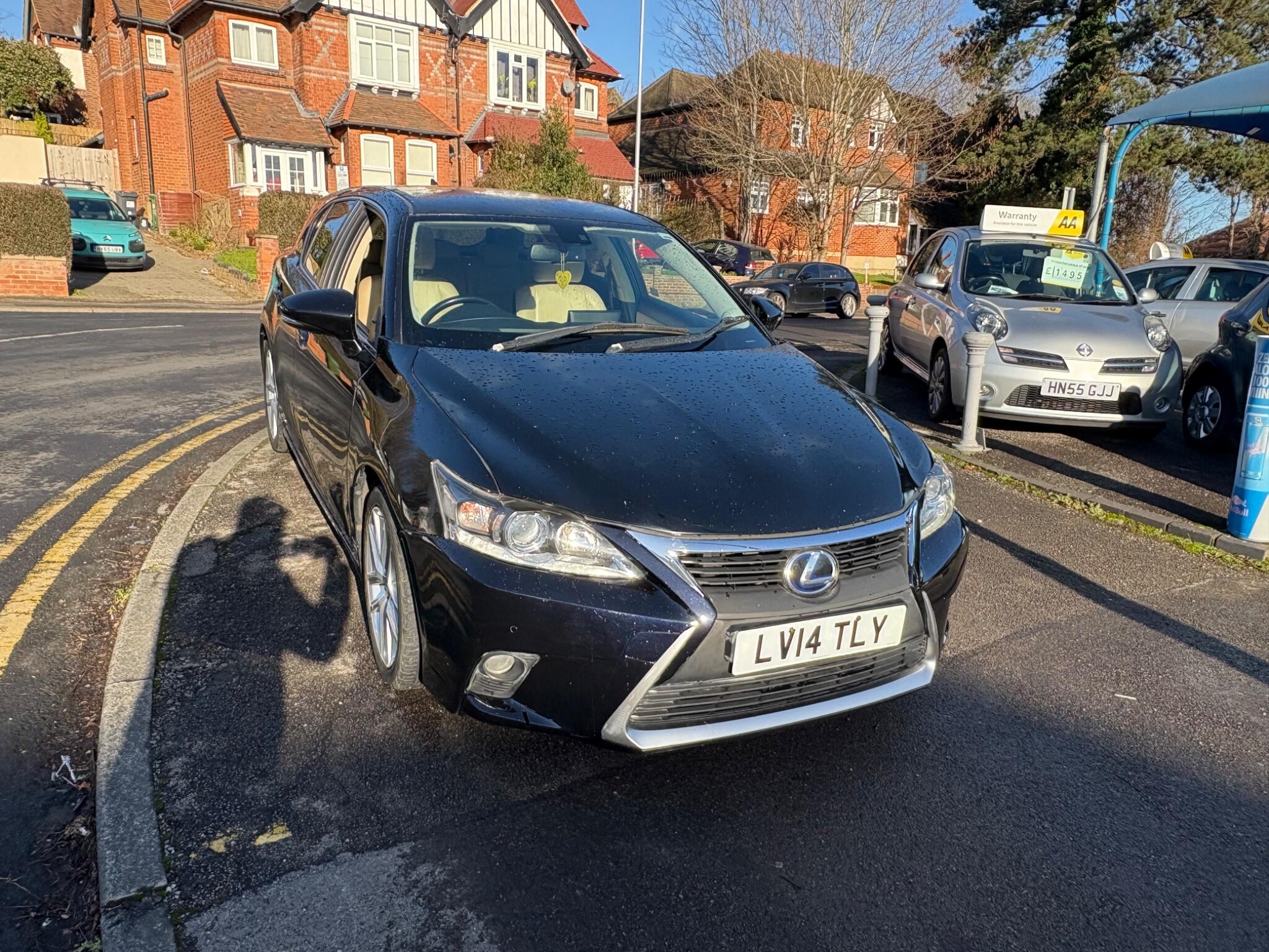 2014 Lexus CT 1.8 200h Luxury CVT Euro 6 (s/s) 5dr • 99,475 miles image 1