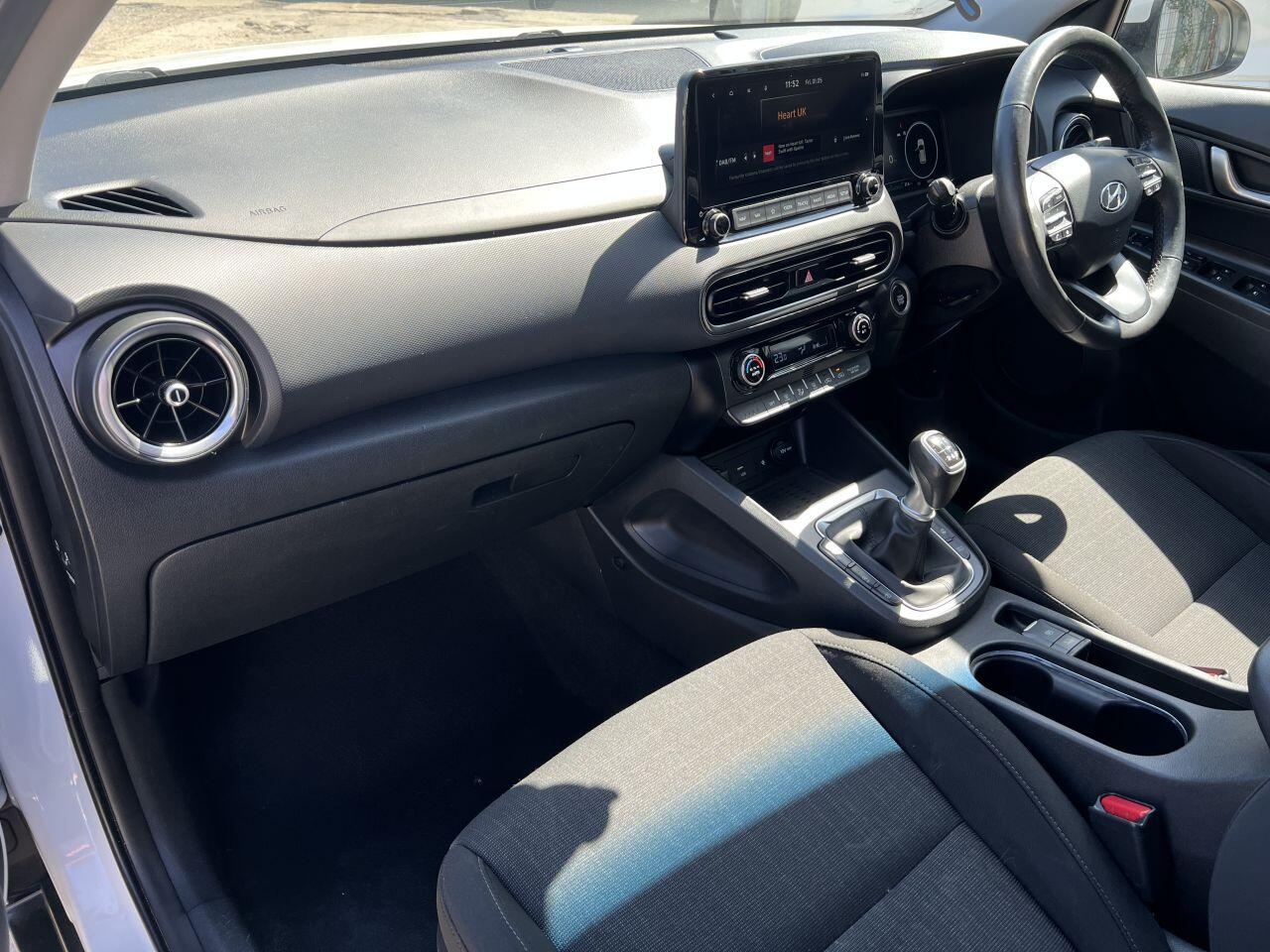 Hyundai Kona view 22