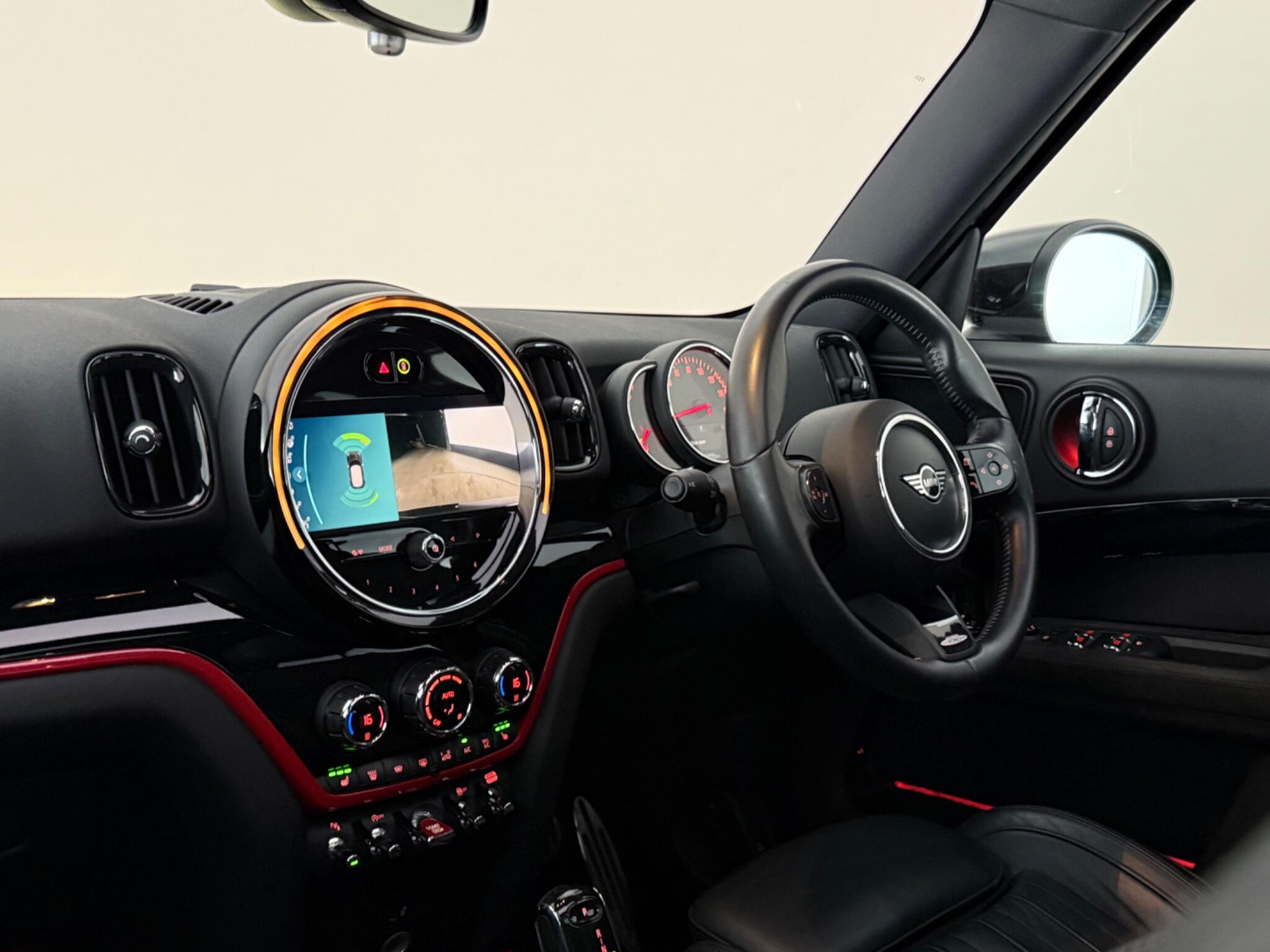 Mini Countryman view 4