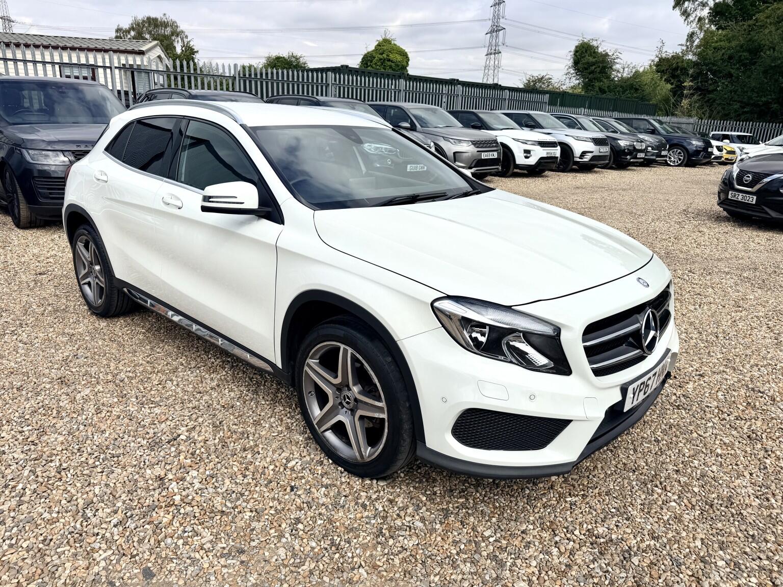Mercedes-Benz Gla view 12