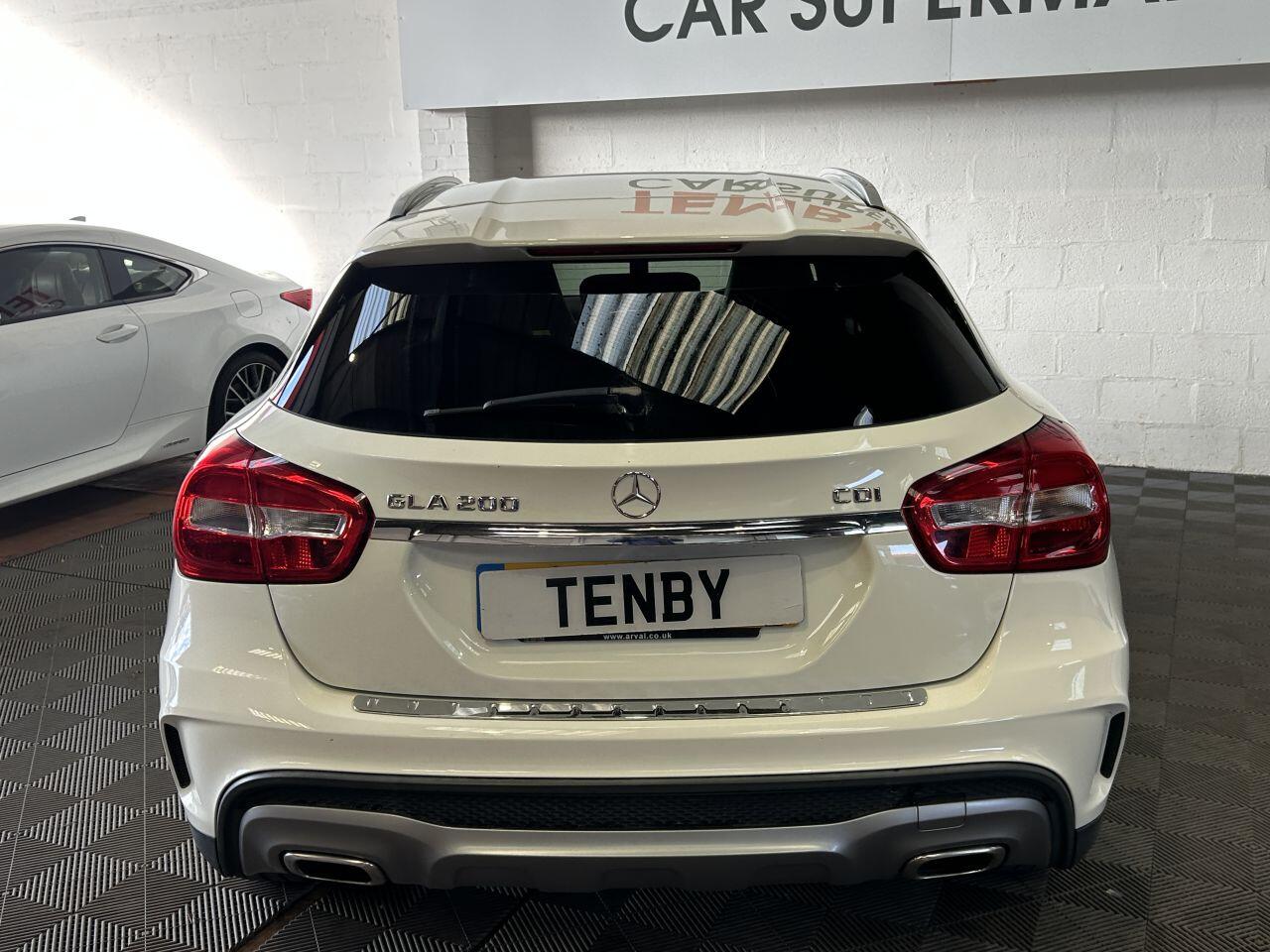 Mercedes-Benz Gla view 22