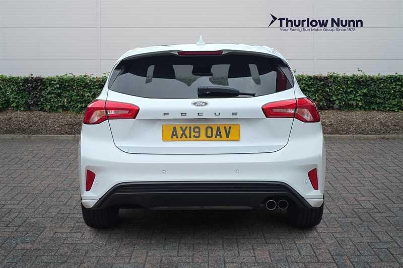 Ford Focus view 4