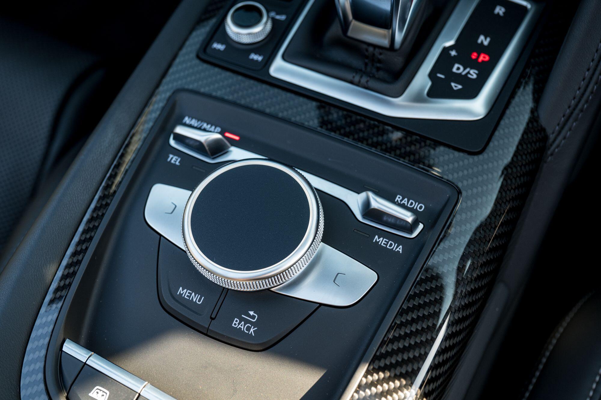 Audi R8 view 71