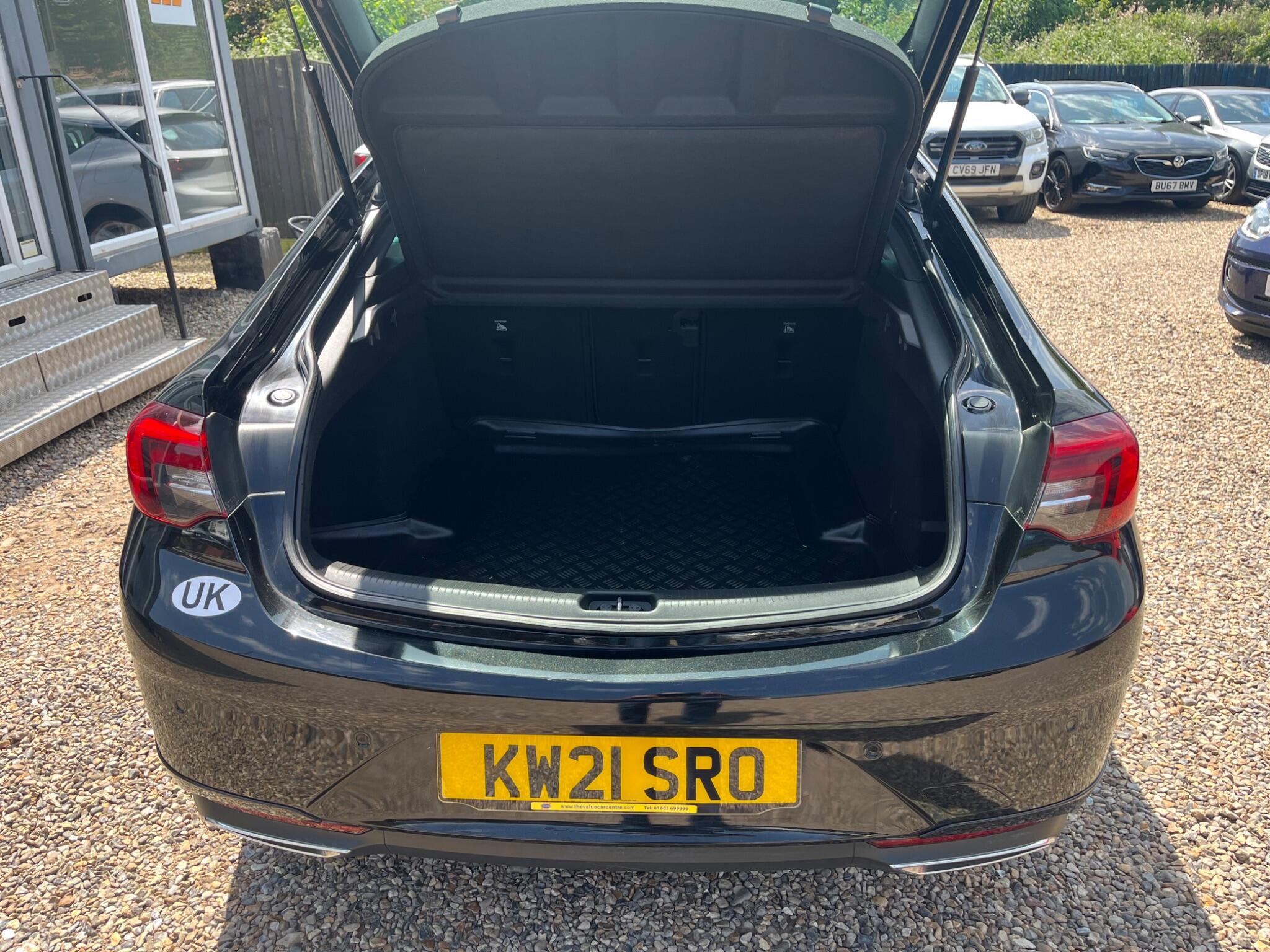 Vauxhall Insignia view 6