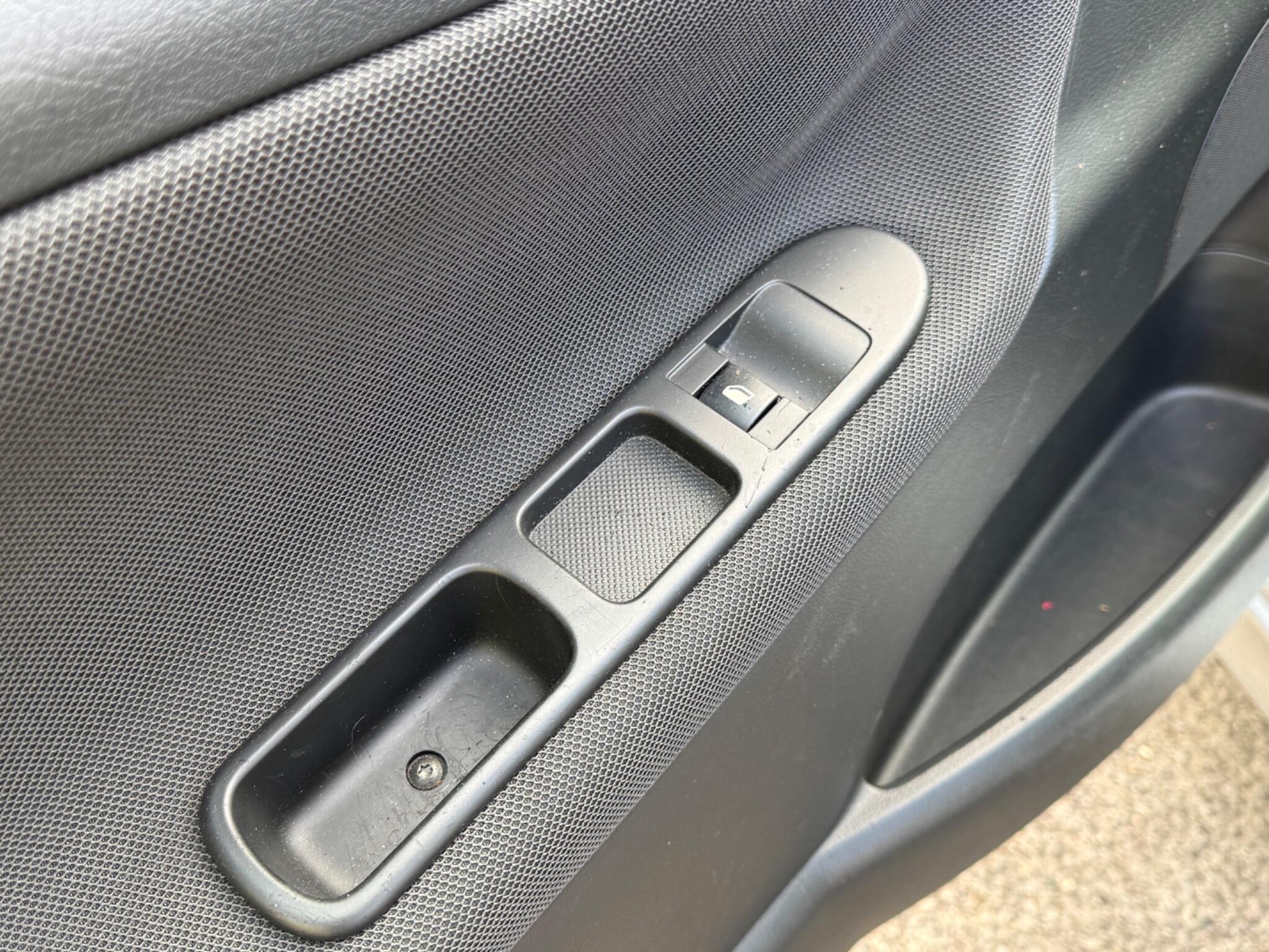 Peugeot 207 CC - Image 23