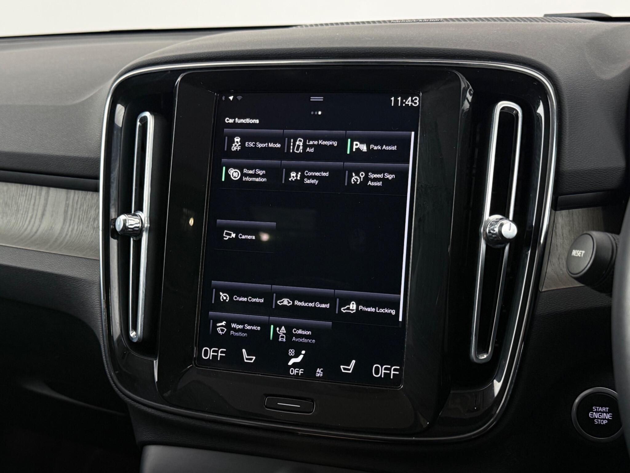 Volvo XC40 view 26