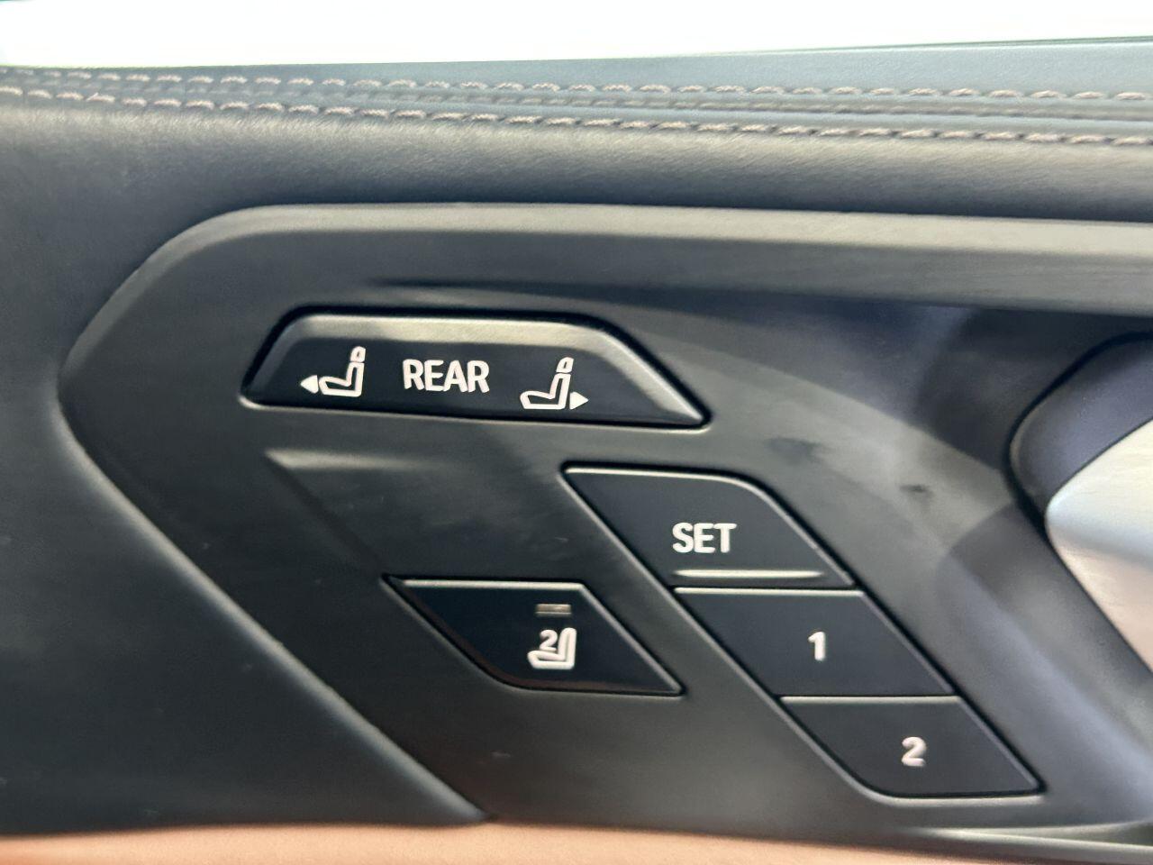 BMW X7 view 45