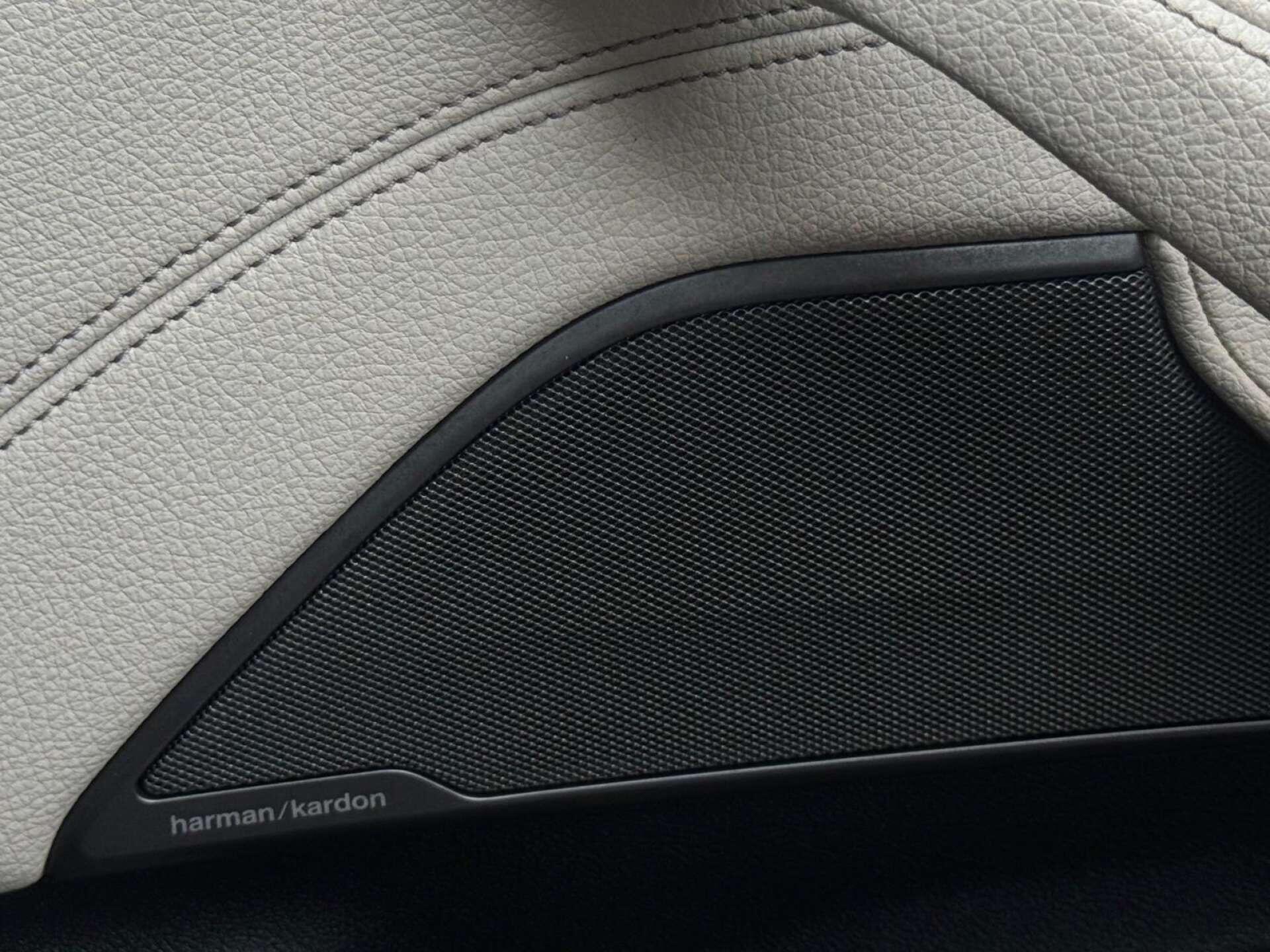 BMW 5 Series view 15