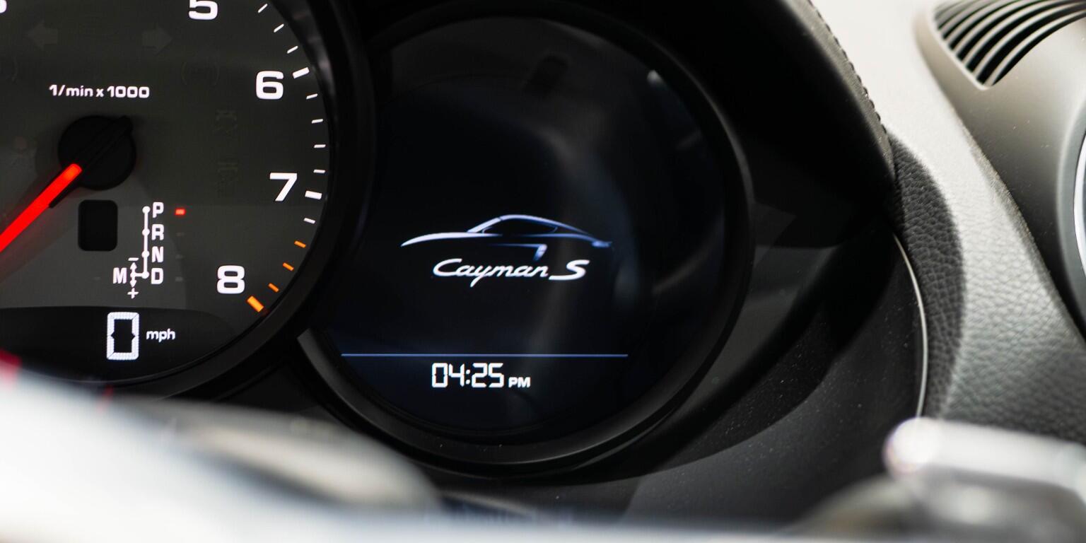 Porsche Cayman view 27