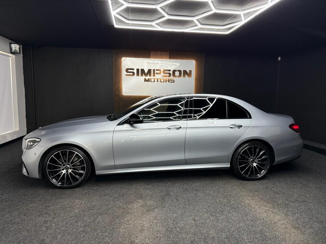 Mercedes-Benz E-Class view 4