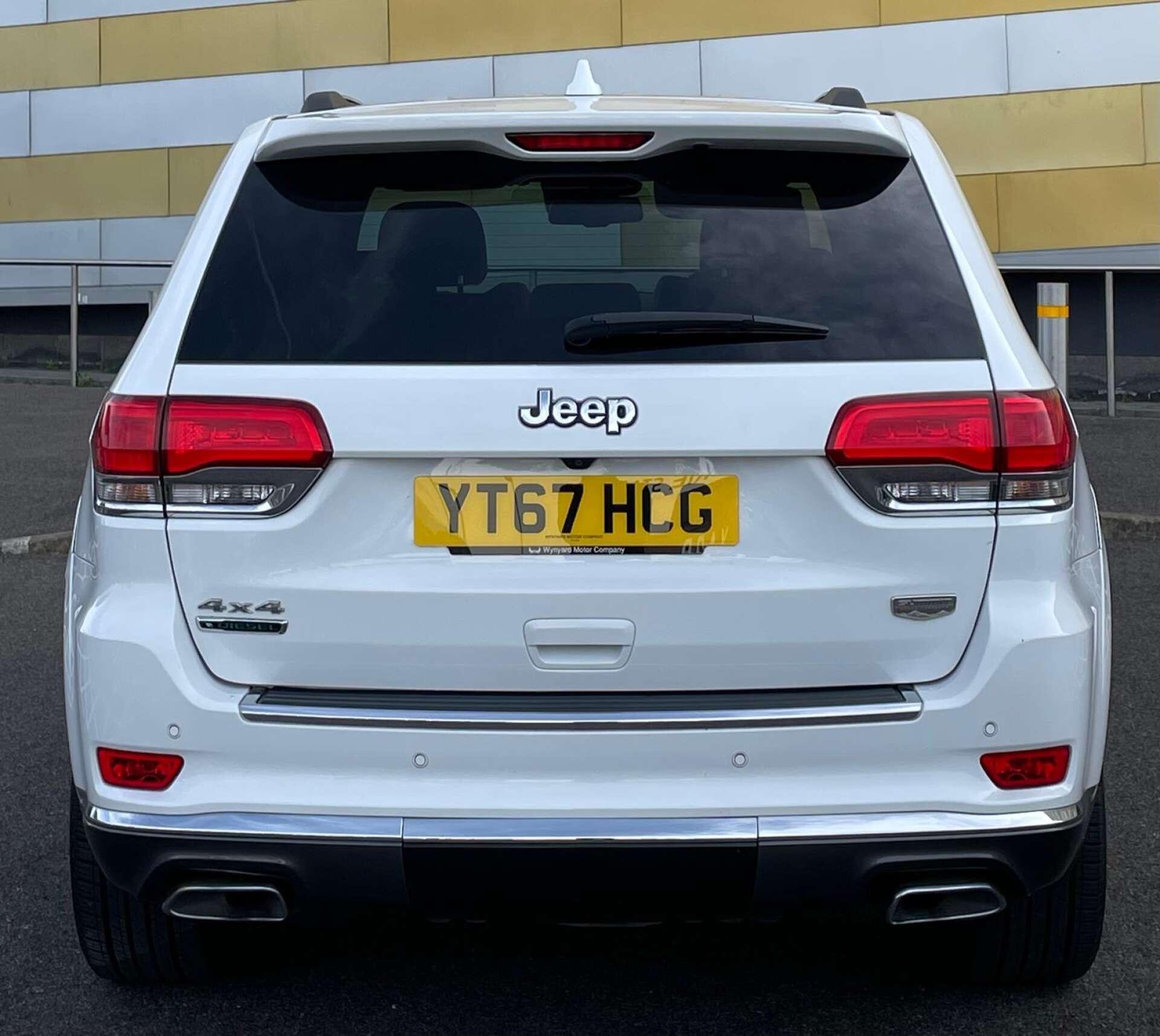 Jeep Grand Cherokee view 50